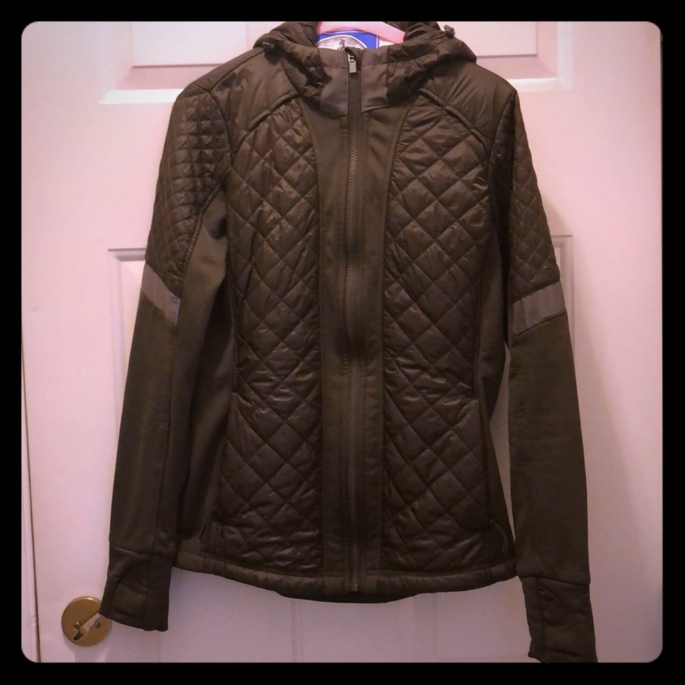 Athleta Rock Springs Jacket in Khaki Green